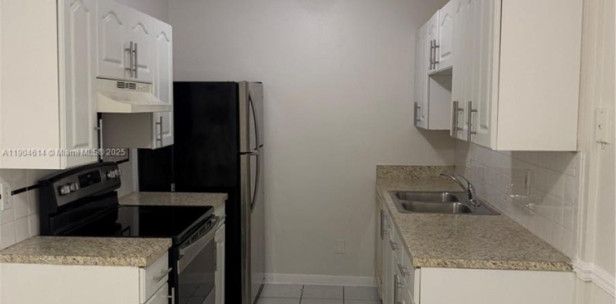 Condominio en Cutler Bay, Florida, 1 dormitorio  № 1956500