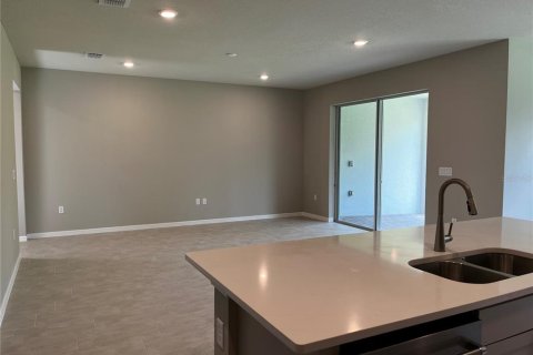 Villa ou maison à louer à Clermont, Floride: 5 chambres, 242.94 m2 № 2433520 - photo 6