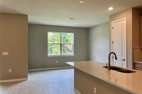 Villa ou maison à louer à Clermont, Floride: 5 chambres, 242.94 m2 № 2433520 - photo 7