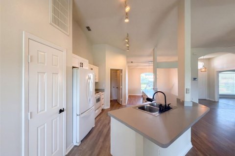 Villa ou maison à vendre à Winter Haven, Floride: 3 chambres, 173.45 m2 № 2418881 - photo 7