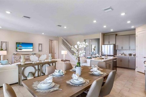 House in Lakewood Ranch, Florida 4 bedrooms, 256.04 sq.m. № 1795541 - photo 7