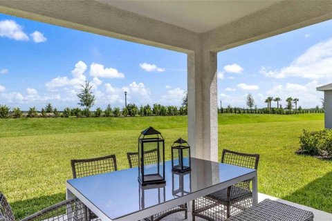 House in Lakewood Ranch, Florida 4 bedrooms, 256.04 sq.m. № 1795541 - photo 14
