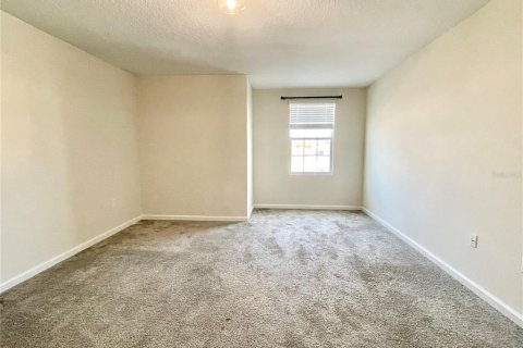 House in Kissimmee, Florida 5 bedrooms, 296.64 sq.m. № 2104963 - photo 24