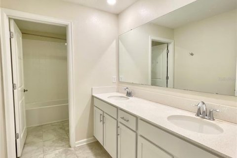 House in Kissimmee, Florida 5 bedrooms, 296.64 sq.m. № 2104963 - photo 17