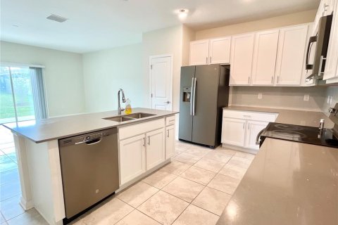 House in Kissimmee, Florida 5 bedrooms, 296.64 sq.m. № 2104963 - photo 6