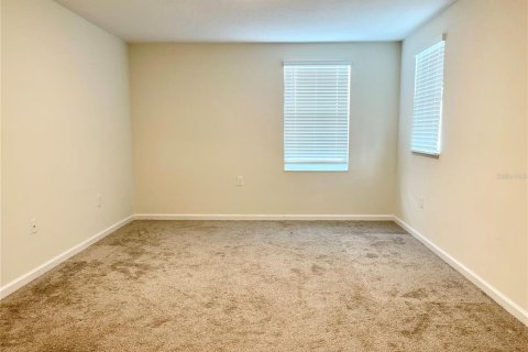 House in Kissimmee, Florida 5 bedrooms, 296.64 sq.m. № 2104963 - photo 15