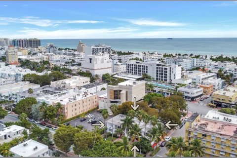 Commercial property in Miami Beach, Florida № 2060956 - photo 3