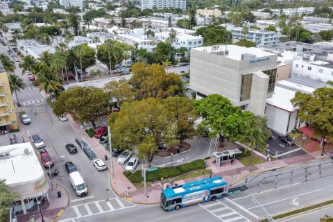 Commercial property in Miami Beach, Florida № 2060956 - photo 22