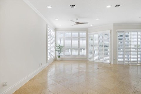 Villa ou maison à vendre à St. Lucie, Floride: 3 chambres, 218.41 m2 № 2083084 - photo 13
