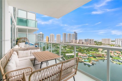 Condo in Sunny Isles Beach, Florida, 2 bedrooms № 2188274