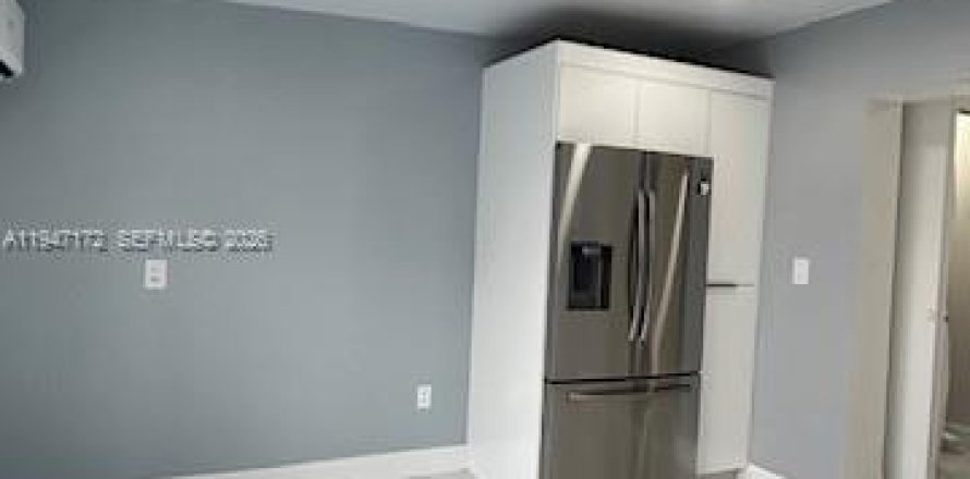 Touwnhouse à Hialeah, Floride 2 chambres, 80.55 m2 № 2003295