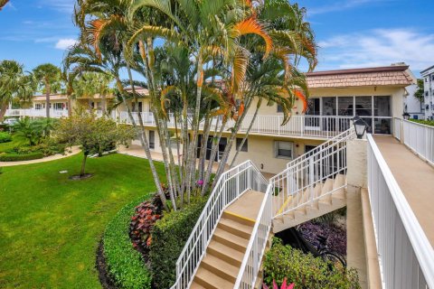 Condo in Boynton Beach, Florida, 2 bedrooms № 2245898 - photo 3
