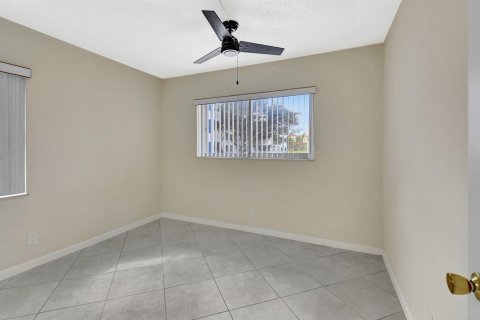 Condo in Boynton Beach, Florida, 2 bedrooms № 2245898 - photo 19