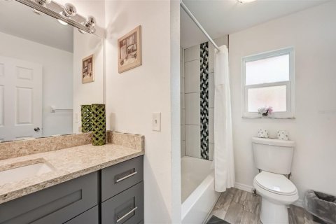 Townhouse in Sarasota, Florida 2 bedrooms, 78.04 sq.m. № 1888632 - photo 21