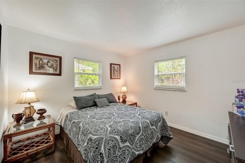Townhouse in Sarasota, Florida 2 bedrooms, 78.04 sq.m. № 1888632 - photo 16