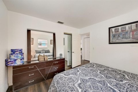 Townhouse in Sarasota, Florida 2 bedrooms, 78.04 sq.m. № 1888632 - photo 18