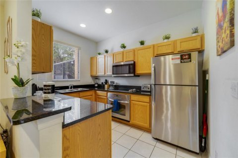 Touwnhouse à vendre à Kissimmee, Floride: 3 chambres, 133.78 m2 № 2098824 - photo 12