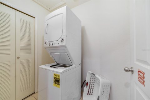 Touwnhouse à vendre à Kissimmee, Floride: 3 chambres, 133.78 m2 № 2098824 - photo 15