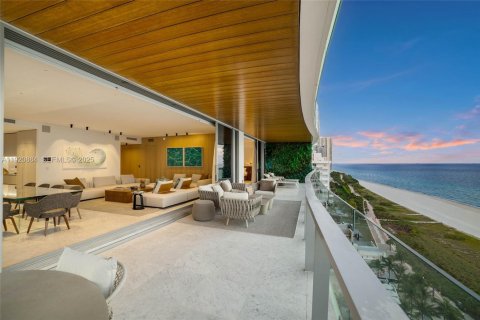 Condominio en Miami Beach, Florida, 4 dormitorios № 2054017