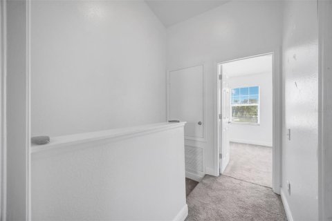 Townhouse in Tampa, Florida 2 bedrooms, 110 sq.m. № 2201470 - photo 21