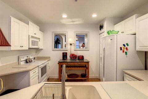 Condo in Celebration, Florida, 2 bedrooms  № 1735153 - photo 2