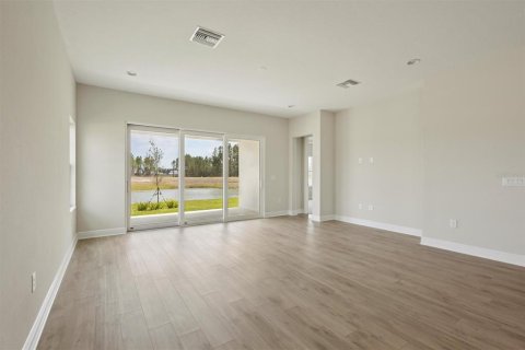 Casa en venta en Zephyrhills, Florida, 2 dormitorios, 200.67 m2 № 1515940 - foto 6