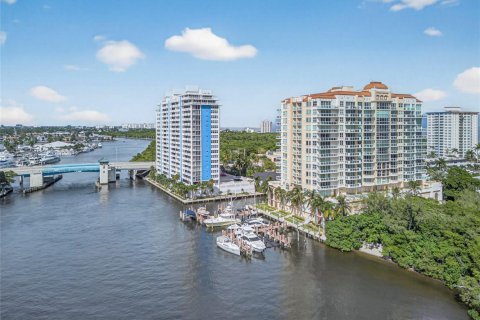 Condo in Fort Lauderdale, Florida, 3 bedrooms  № 2278404