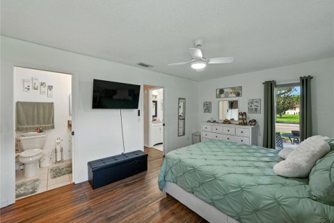 Condo in Sun City Center, Florida, 1 bedroom  № 1840539 - photo 22