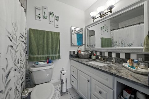Condo in Sun City Center, Florida, 1 bedroom  № 1840539 - photo 20