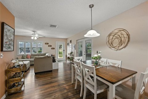 Condo in Sun City Center, Florida, 1 bedroom  № 1840539 - photo 9
