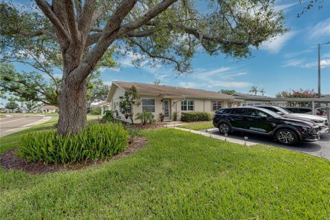 Condo in Sun City Center, Florida, 1 bedroom  № 1840539 - photo 2