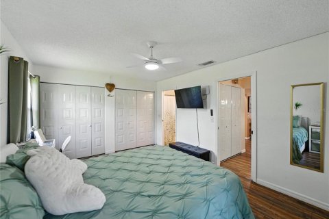 Condo in Sun City Center, Florida, 1 bedroom  № 1840539 - photo 21