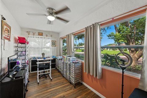 Condo in Sun City Center, Florida, 1 bedroom  № 1840539 - photo 18