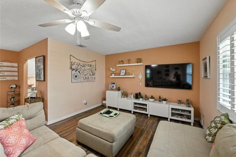 Condo in Sun City Center, Florida, 1 bedroom  № 1840539 - photo 4