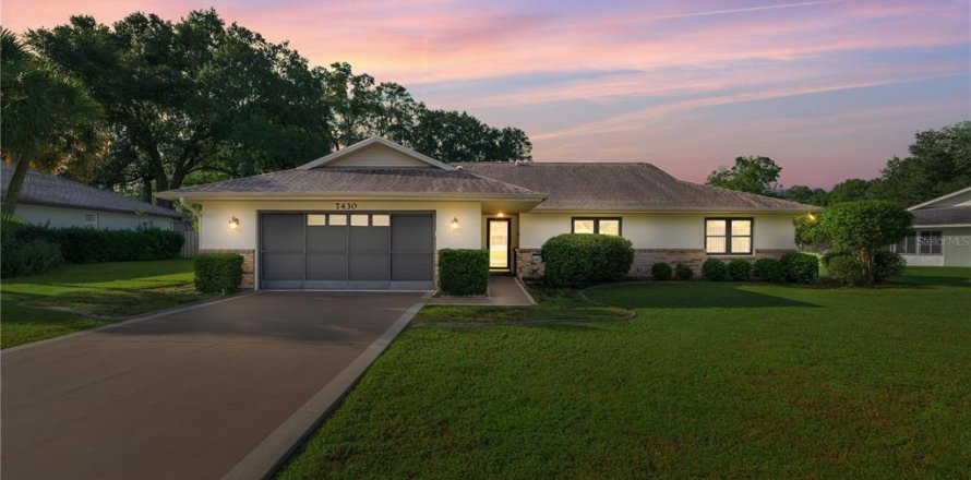 Villa ou maison à Ocala, Floride 3 chambres, 215.9 m2 № 2399087