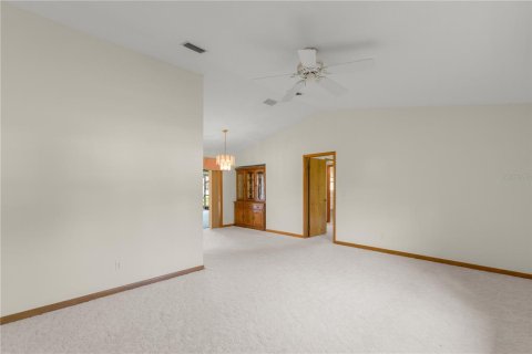 Villa ou maison à vendre à Ocala, Floride: 3 chambres, 215.9 m2 № 2399087 - photo 11