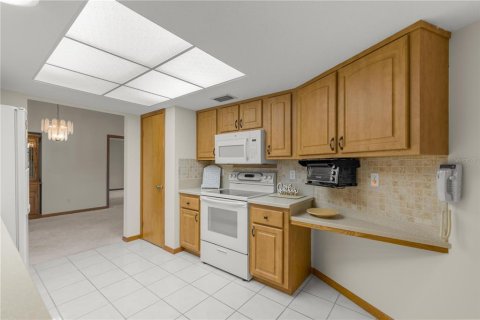 Villa ou maison à vendre à Ocala, Floride: 3 chambres, 215.9 m2 № 2399087 - photo 6