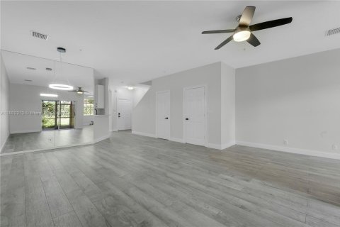 Condominio en venta en Tequesta, Florida, 3 dormitorios, 166.3 m2 № 1961667 - foto 10