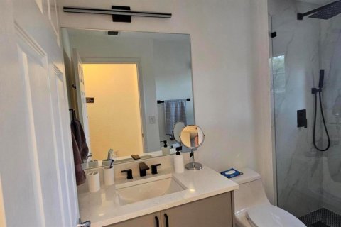 Villa ou maison à louer à Boynton Beach, Floride: 3 chambres, 171.22 m2 № 2168664 - photo 22