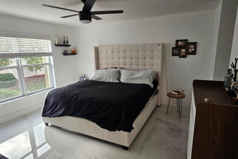 Villa ou maison à louer à Boynton Beach, Floride: 3 chambres, 171.22 m2 № 2168664 - photo 13