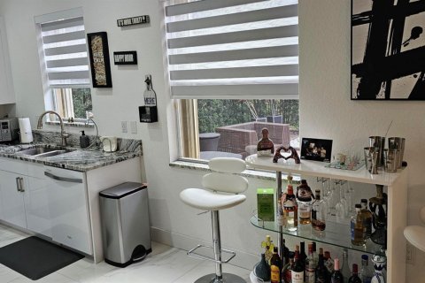 Villa ou maison à louer à Boynton Beach, Floride: 3 chambres, 171.22 m2 № 2168664 - photo 12