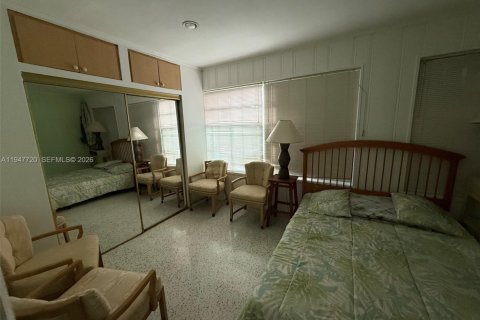 Casa en venta en Miami, Florida, 3 dormitorios, 199.09 m2 № 2003862 - foto 11