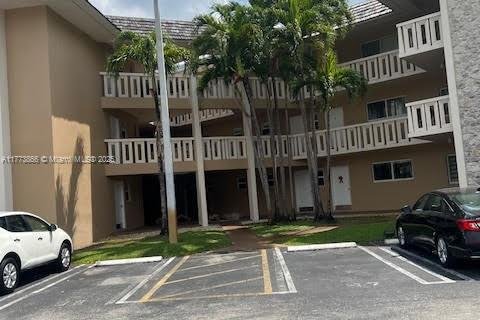 Condominio en venta en Miami Lakes, Florida, 2 dormitorios, 95.69 m2 № 2034250 - foto 4