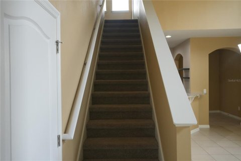 Adosado en venta en Brandon, Florida, 3 dormitorios, 172.8 m2 № 2149562 - foto 8