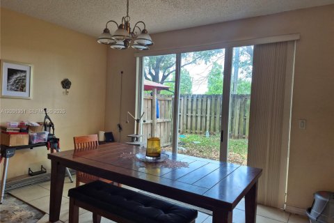 Touwnhouse à vendre à Homestead, Floride: 3 chambres, 147.16 m2 № 2146051 - photo 3