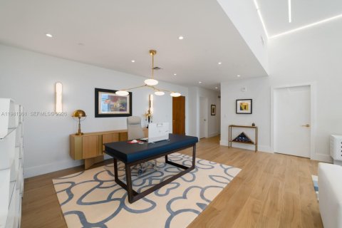 Condo in Miami, Florida, 4 bedrooms № 2052073 - photo 7