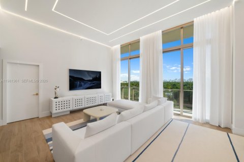 Condo in Miami, Florida, 4 bedrooms № 2052073 - photo 4
