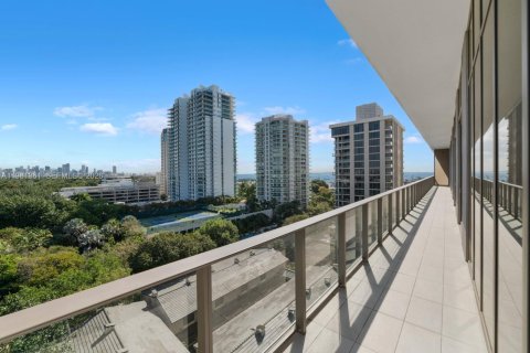 Condo in Miami, Florida, 4 bedrooms № 2052073 - photo 16