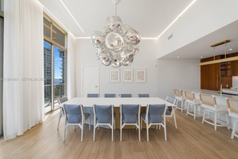 Condo in Miami, Florida, 4 bedrooms № 2052073 - photo 10