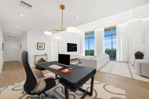 Condo in Miami, Florida, 4 bedrooms № 2052073 - photo 6